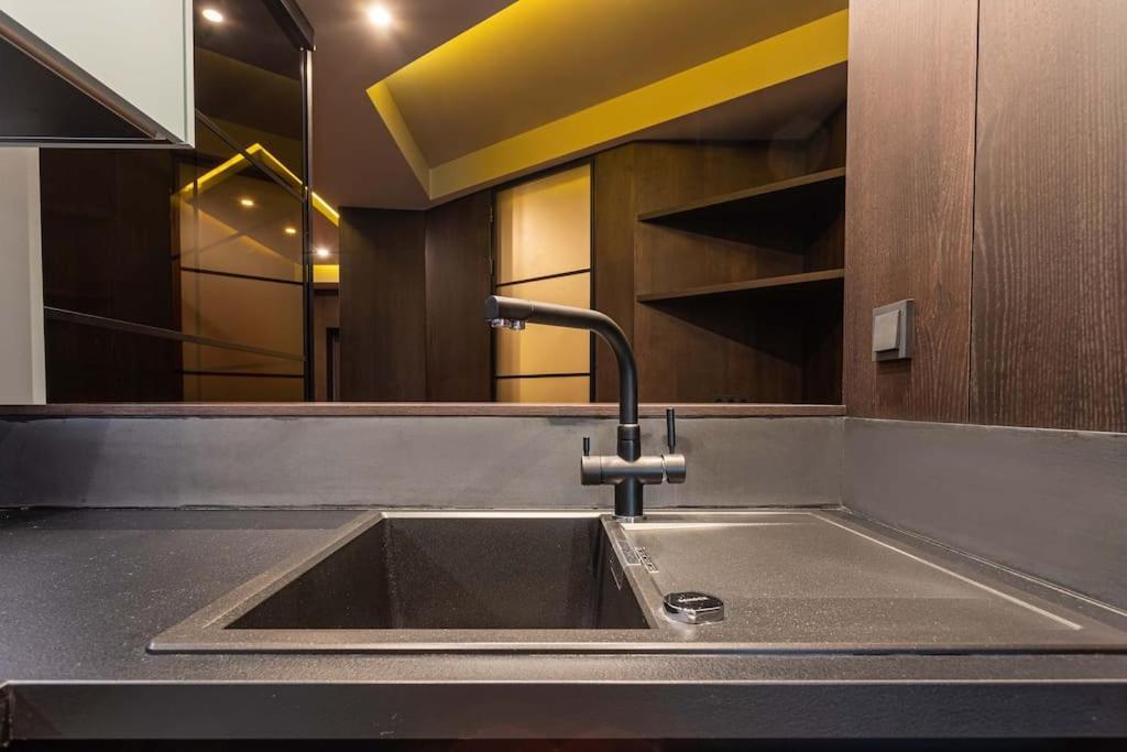 Luxury Apartment In The Superb Location Chişinau Exteriör bild